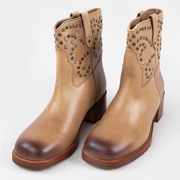 Free People Harmony Studded Ankle Boots in Biscuit 8.5 - Picture 3 of 11